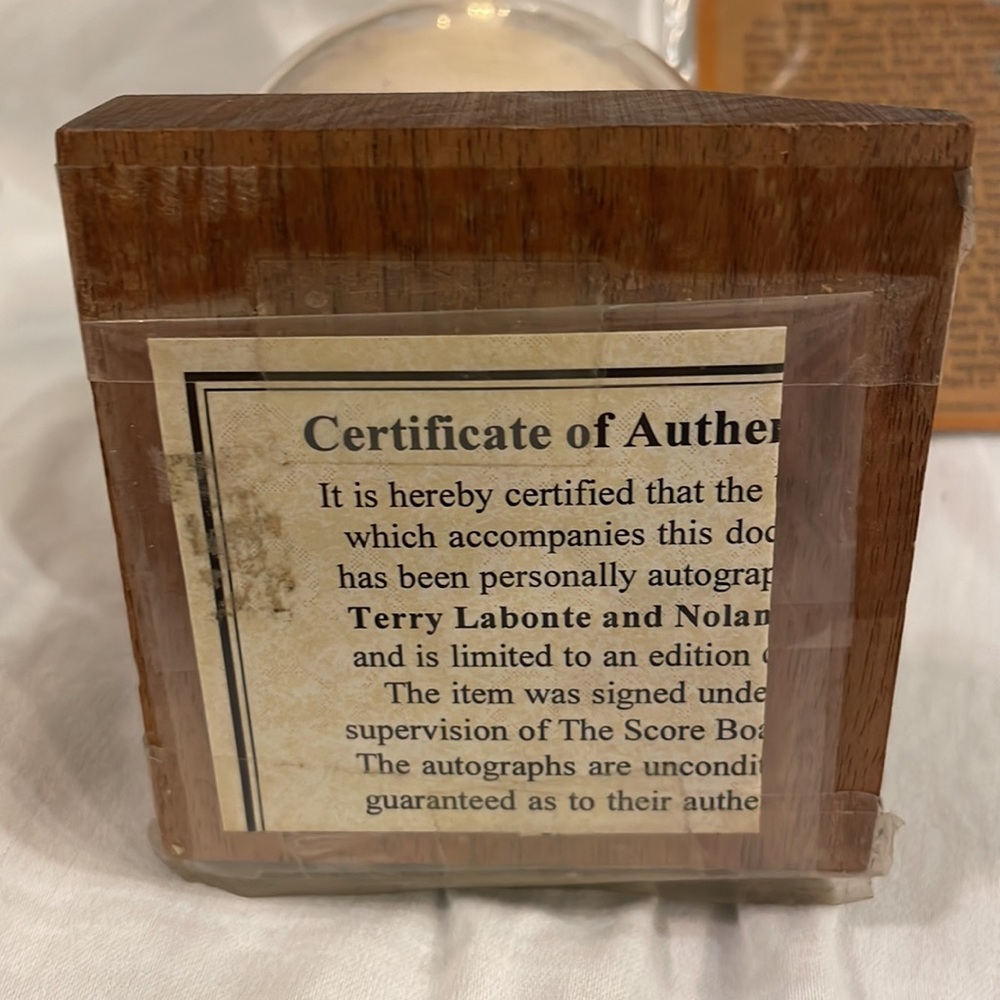 Nolan Ryan authenticated sign baseball 2 vintage, baseball cards… - Picture 6 of 8